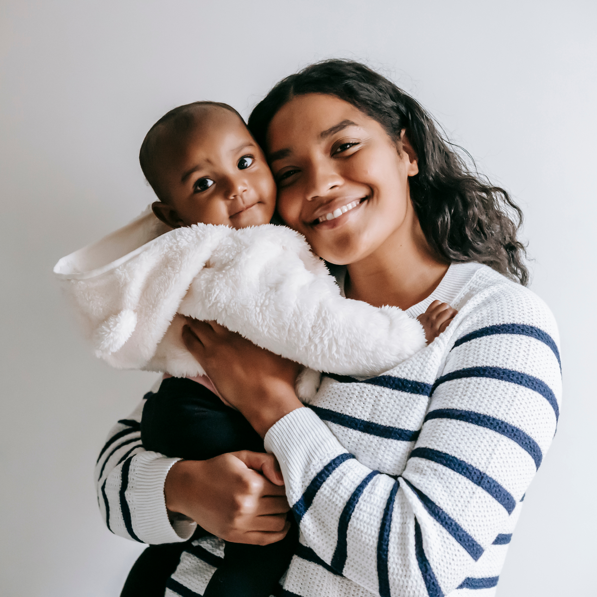 Skincare for Lactating Mothers: Nourishing You and Your Baby